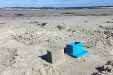 Load image into Gallery viewer, Deluxe Tower Kit - Outdoor Sand & Snow Castle Molds