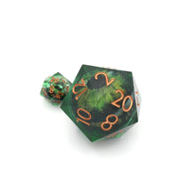 Load image into Gallery viewer, Green Slaadi's Eye - Giant D20 Moving Eye DnD Dice | Acrylic RPG Gaming Dice