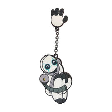 Load image into Gallery viewer, Roz Hanging Pin - The Wild Robot

