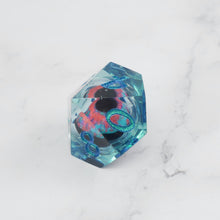 Load image into Gallery viewer, Cthulhu&#39;s Eye |  7 Piece Moving Eye DnD Dice Set | Acrylic RPG Gaming Dice
